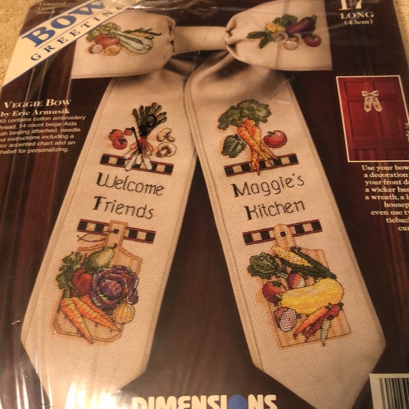 Dimensions 1998 Veggie Bow by Eric Armusik Counted Cross Stitch 17” L Door Bow - Picture 2 of 7